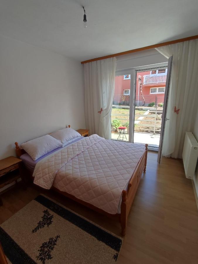 Apartman Bor Livno Exterior foto